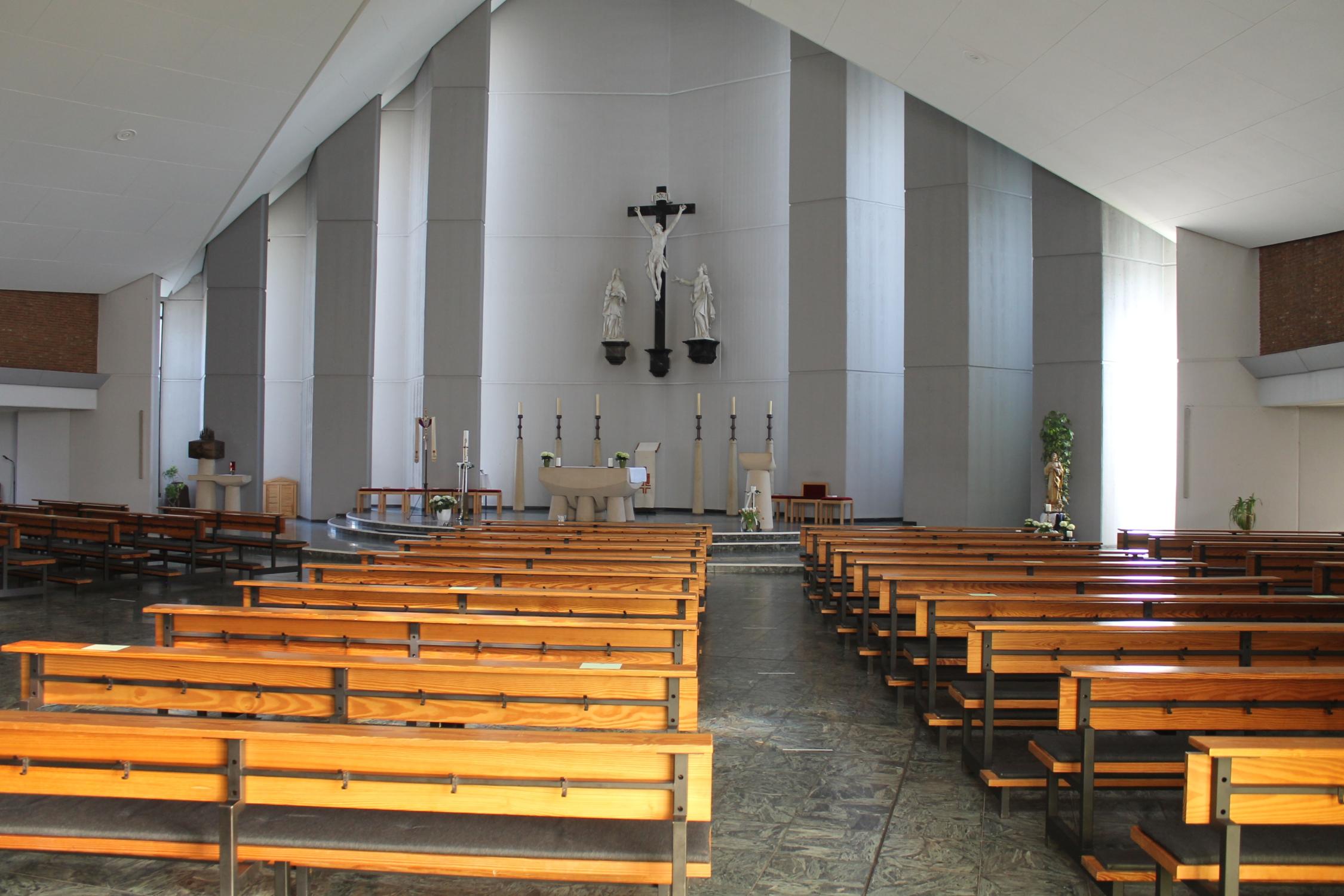 St. Antonius Kirchgang Querformat