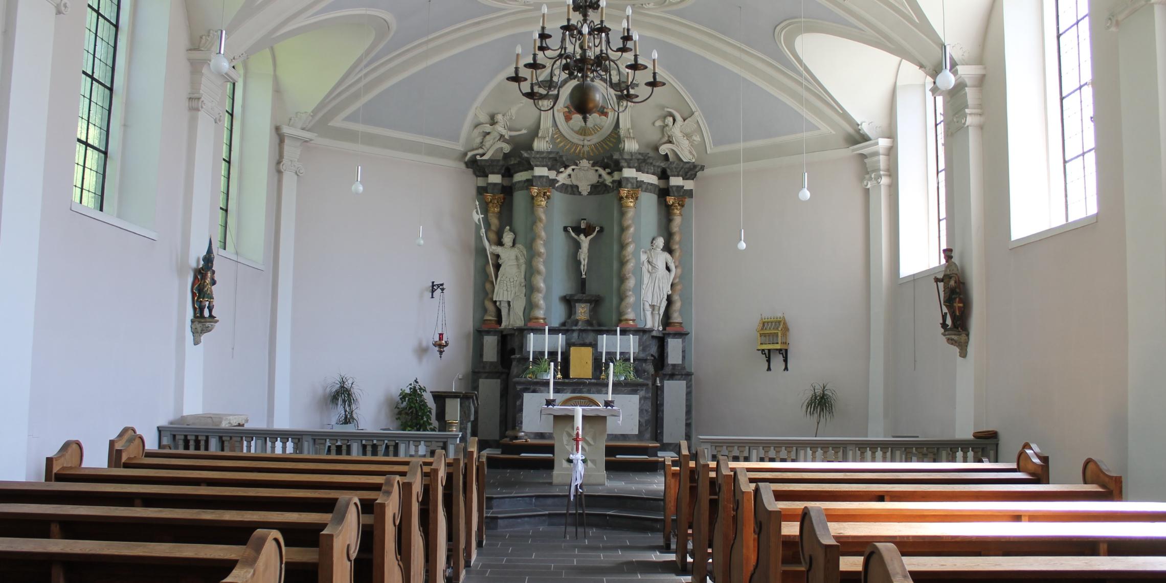 St. Mauritius Kirchgang Querformat